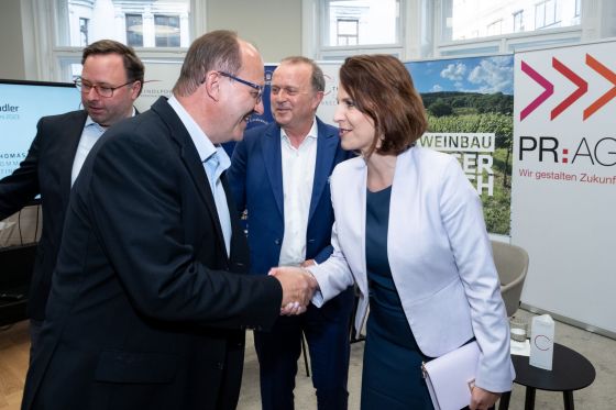 Business Talk mit Karoline Edtstadler, 19. Juni 2023 © Hans Leitner - Photography