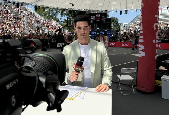 ORF-Moderator am Finaltag der 3x3-Basketball-EM 2024 © Privat